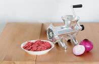 Máquina de picar carne de la carne de la mano y fabricante resistentes de la salchicha con la base fija potente